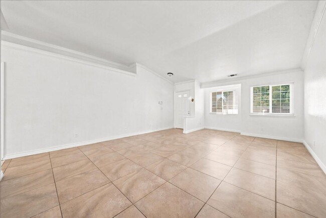Photo - 8408 Silver Run Way
