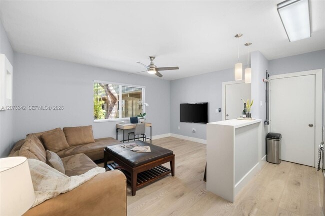 Photo - 6330 SW 79th St Unit 6