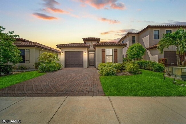 Building Photo - 5535 Useppa Dr