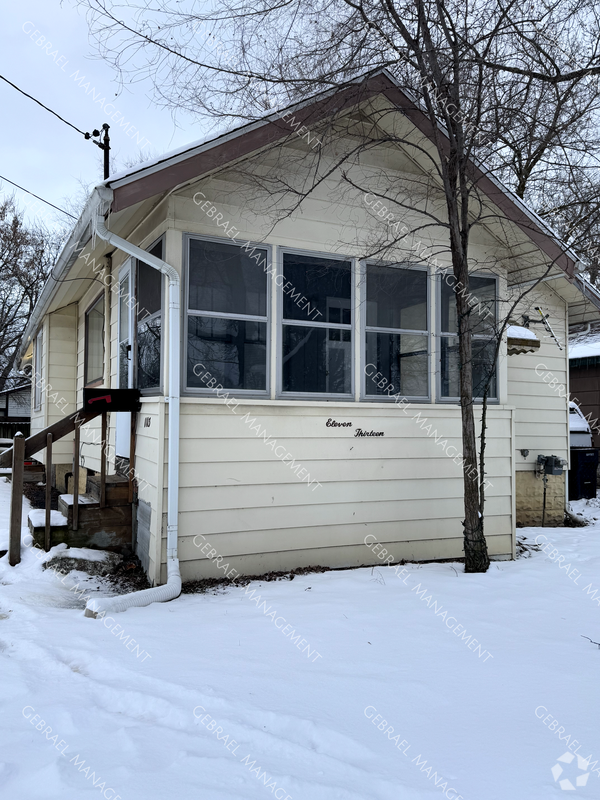 Building Photo - 1113 Waldman Ave Rental