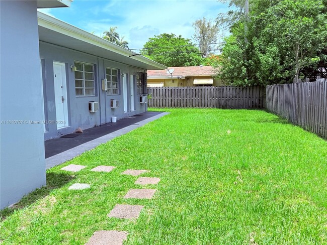 Photo - 1045 NE 80th St Apartamento Unidad 3