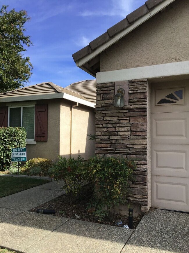 Move in Special 400.00 off the first mont... House House Rental in