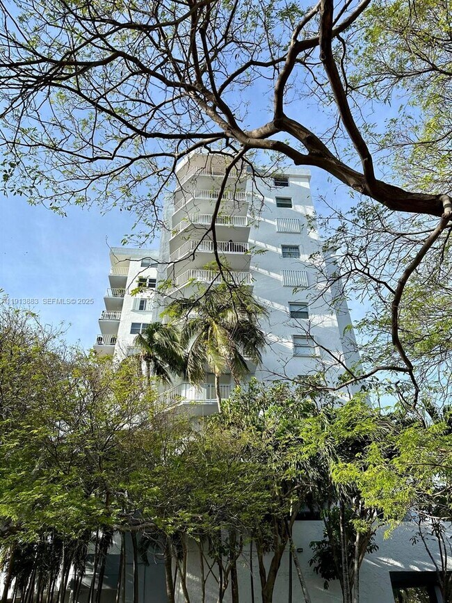 Building Photo - 6900 Bay Dr Unit 6A