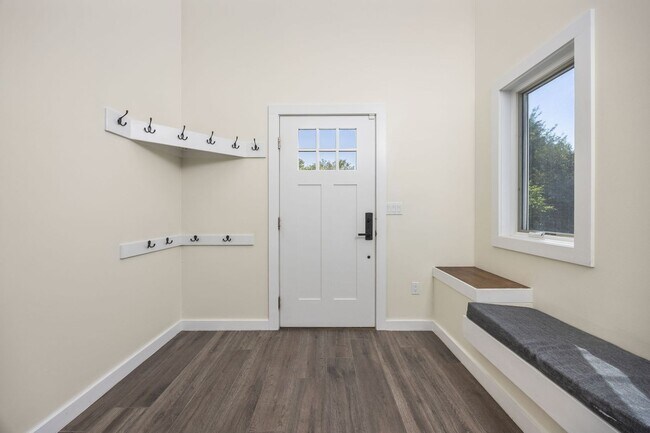 Photo - Not Available For Rent - 5 bed 3.5 Bath Ho...