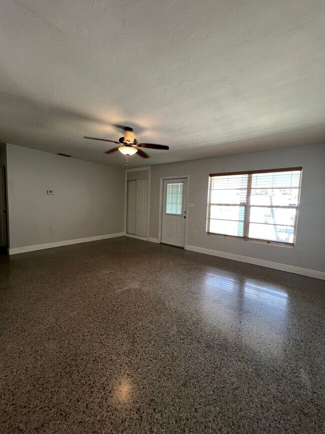 Photo - * Coming Soon* 2 Bedroom 1 Bath 2 Blocks from the Ocean
