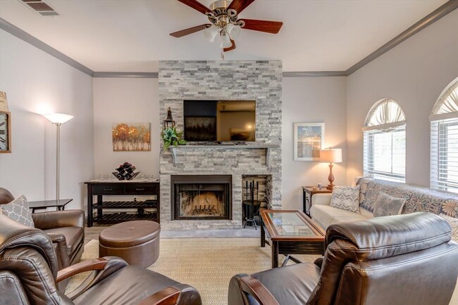 Photo - 2508 Enfield Rd Condo Unit 12