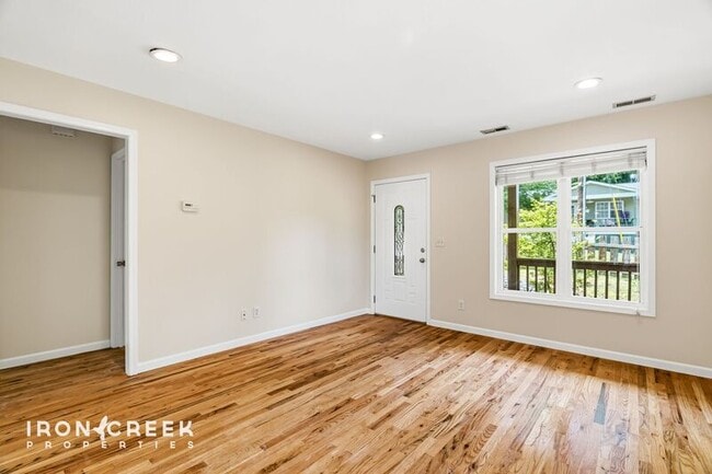 Photo - 30 Olive St