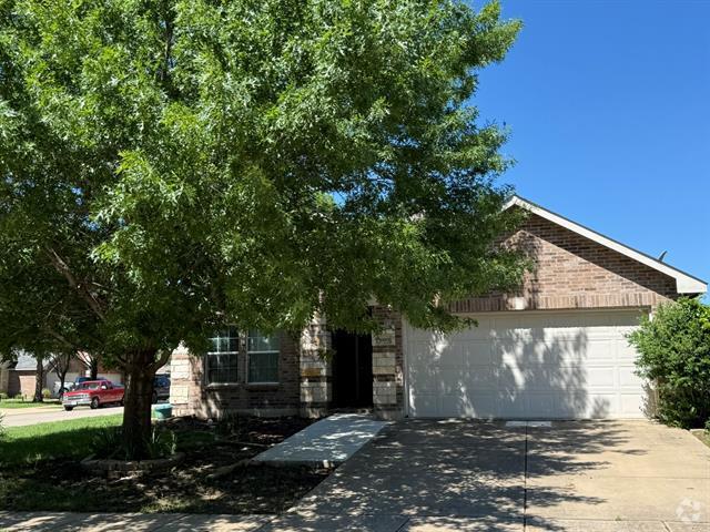Building Photo - 16901 Thorntree Ct Rental