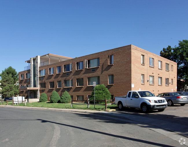 Prince Charles Apartments - Prince Charles Apartments