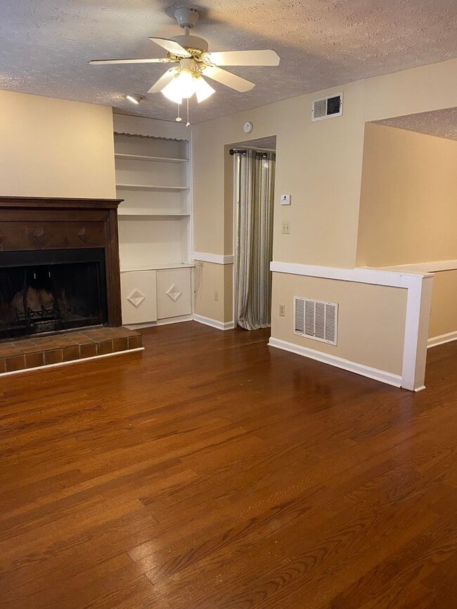 Photo - 1909 S Milledge Ave Unit 02jsrental