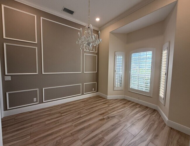 Photo - 6331 Yellow Wood Pl