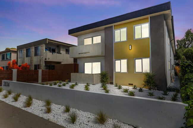 Photo - 2034 Garth Avenue Unidad 03