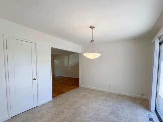 Photo - Charming single level home in Parkmead neighborhood