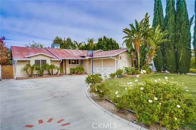 Building Photo - 12415 Killion St Rental