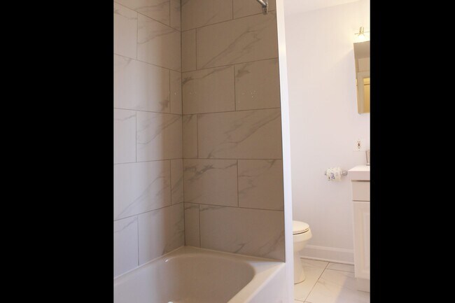 Photo - Le Crestwood