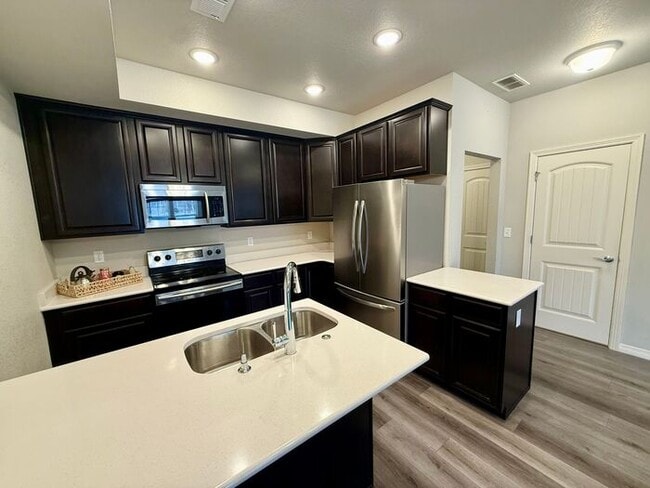 Photo - Beautiful 3 bed/ 2.5 bath Townhome in Berthoud