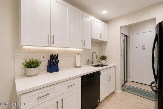 125 Amberly Dr
