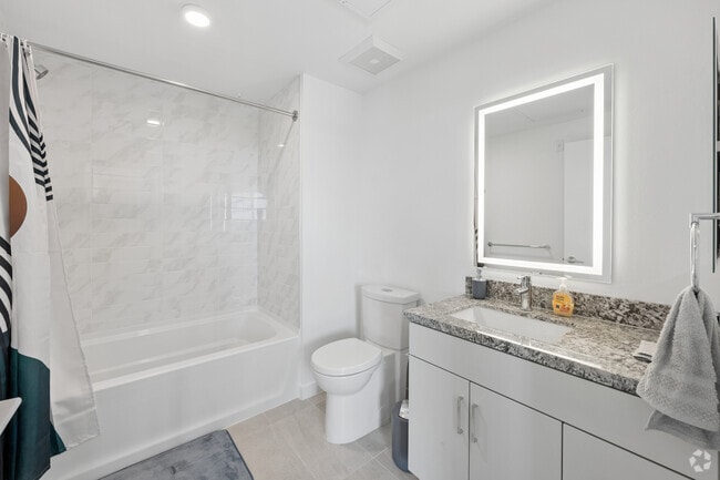 1BR, 1BA - 714SF - Bathroom