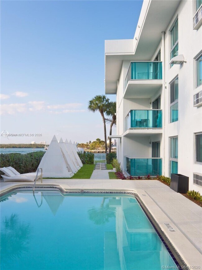 290 Bal Bay Dr Unit 108