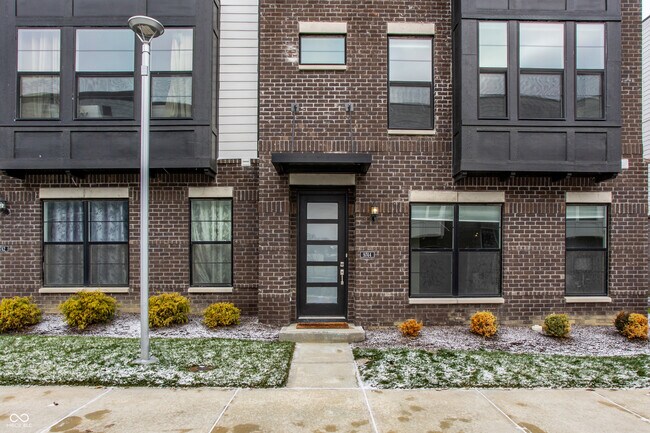 Photo - 9744 Junction Sta