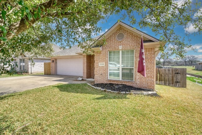 Photo - 1008 Gardenia St