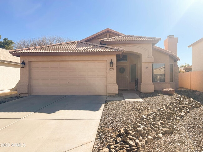 Building Photo - 1077 W Olive Ave