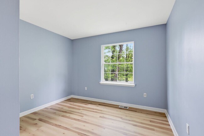 Photo - 11259 Edgewood Dr