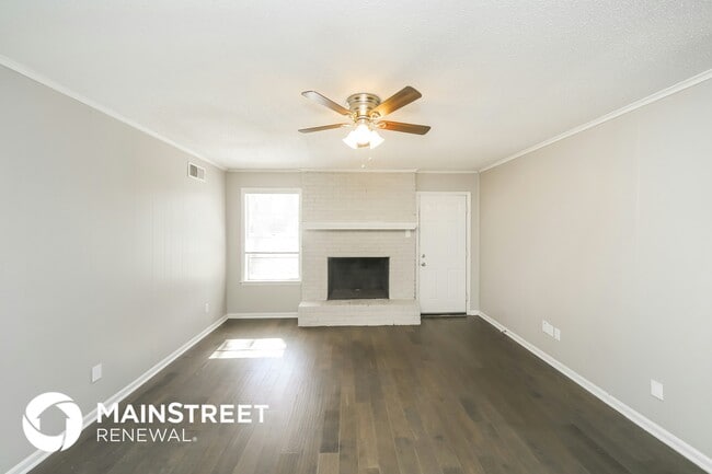 Photo - 8553 Chesterfield Dr