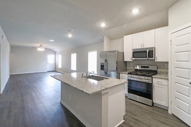 Photo - 17327 Ridge Dr