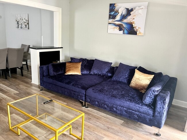 Photo - 645 Eastern Ave Unit 645