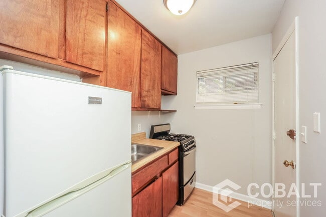 Photo - 905 Greenwood Ave NE Unit 3