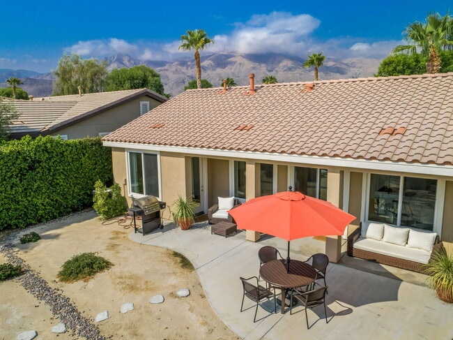 60224 Honeysuckle St