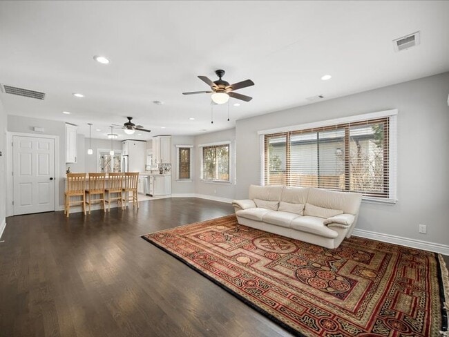 Photo - 2325 Shady Ln