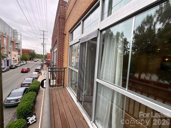 Building Photo - 3100 N Davidson St Unit 203