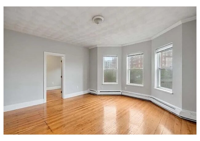 Bed 1 - 23 Beale St Unit 3