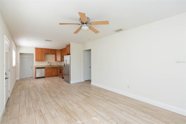 Photo - 3401 W San Pedro St