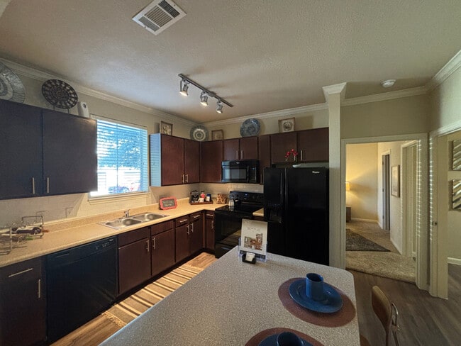 Photo - 1811 Medical Pkwy Apartment Unit a3