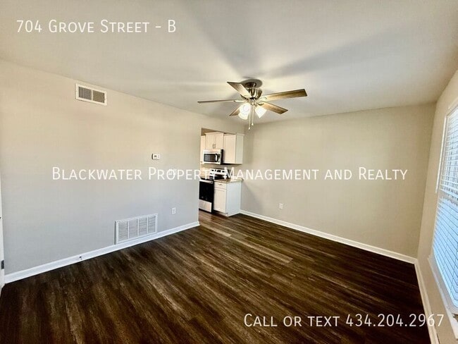 Photo - 704 Grove St Unidad B