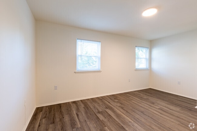 1BR, 1BA - Kingswood Cove