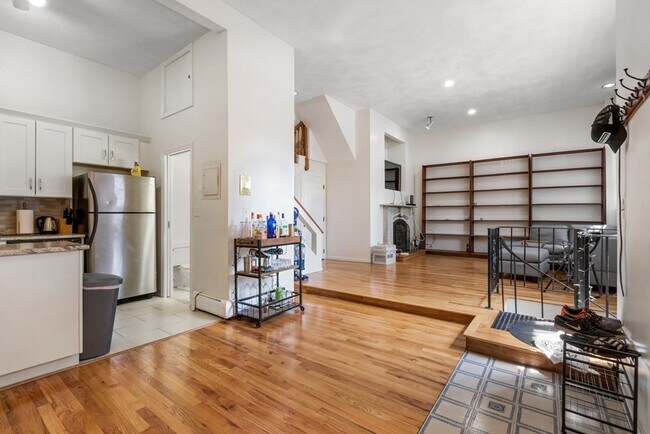 Photo - 113 W Dedham St Unidad 113 Rental