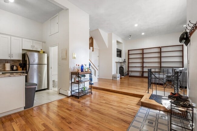 Building Photo - 113 W Dedham St Unit 113 Rental