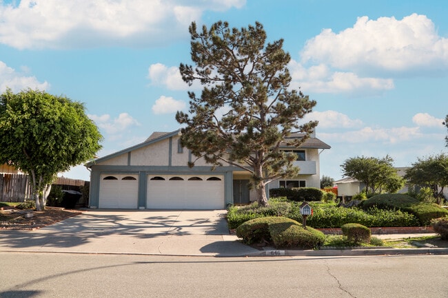 Building Photo - 646 Buttonwood Dr Rental