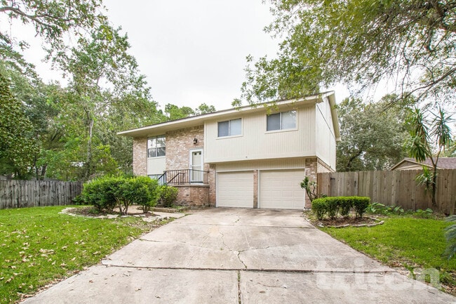 Photo - 8610 Pine Shores Dr