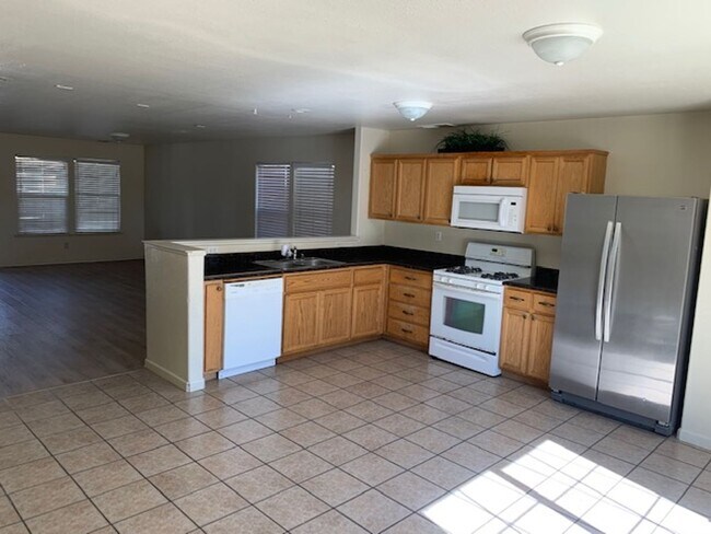 Photo - Very Large Family Home