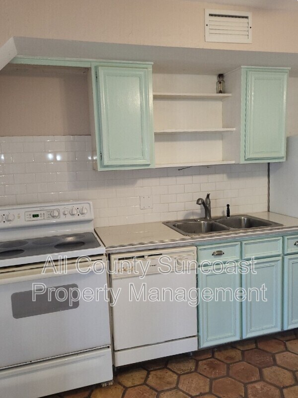 Photo - 11173 51st Ave N