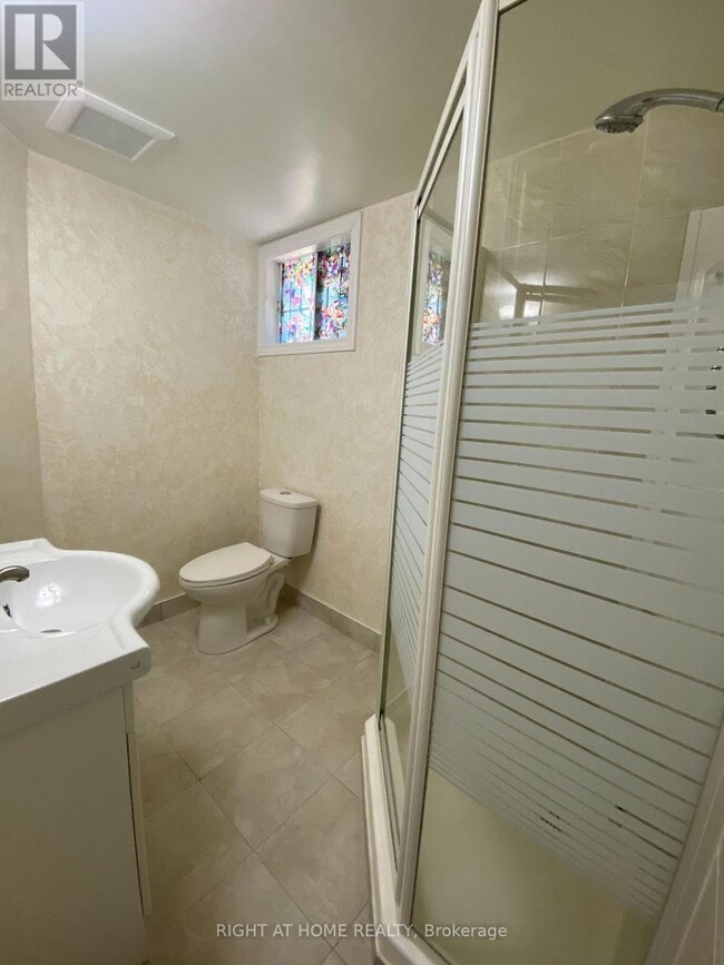 Photo - 6330 Lorca Crescent