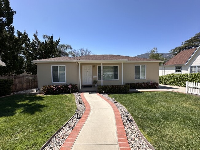 Building Photo - 3128 Altura Ave