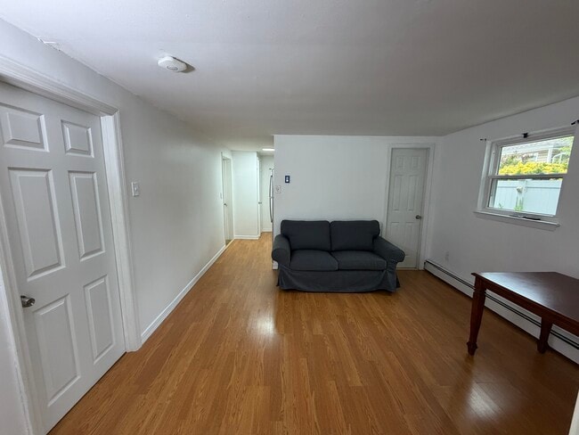 Building Photo - 1390 America Ave Unit 1