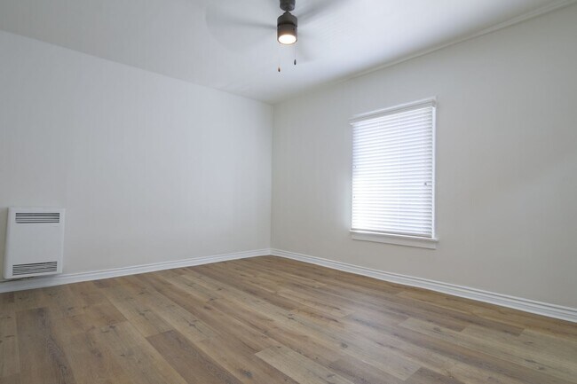 Photo - Beautiful Newly Renovated Apartment in Koreatown