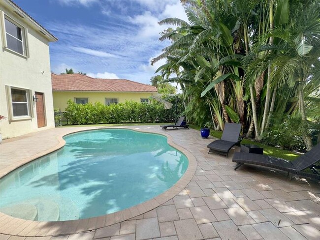 Photo - 8816 Club Estates Way